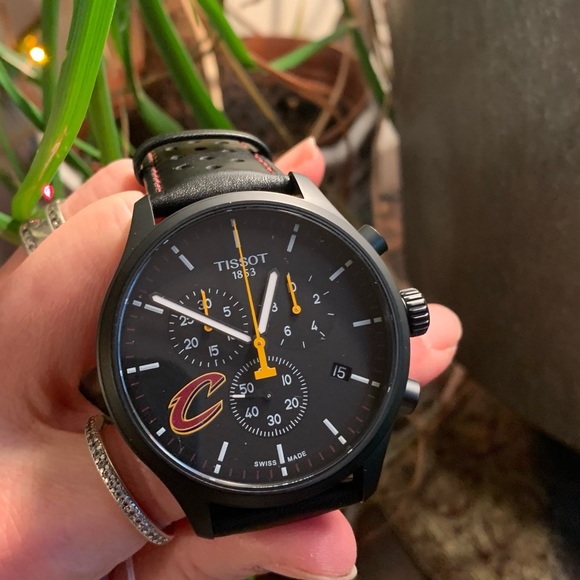 Authentic TISSOT 1853 45mm NBA leather perforated strap - Picture 9 of 14